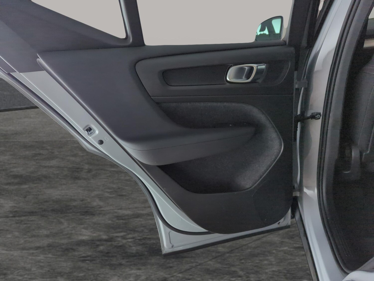 Used Volvo XC40 2024 for sale - 77888184: Photo 27