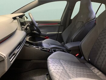 Used Volkswagen Golf 2023 for sale - 77443128: Photo