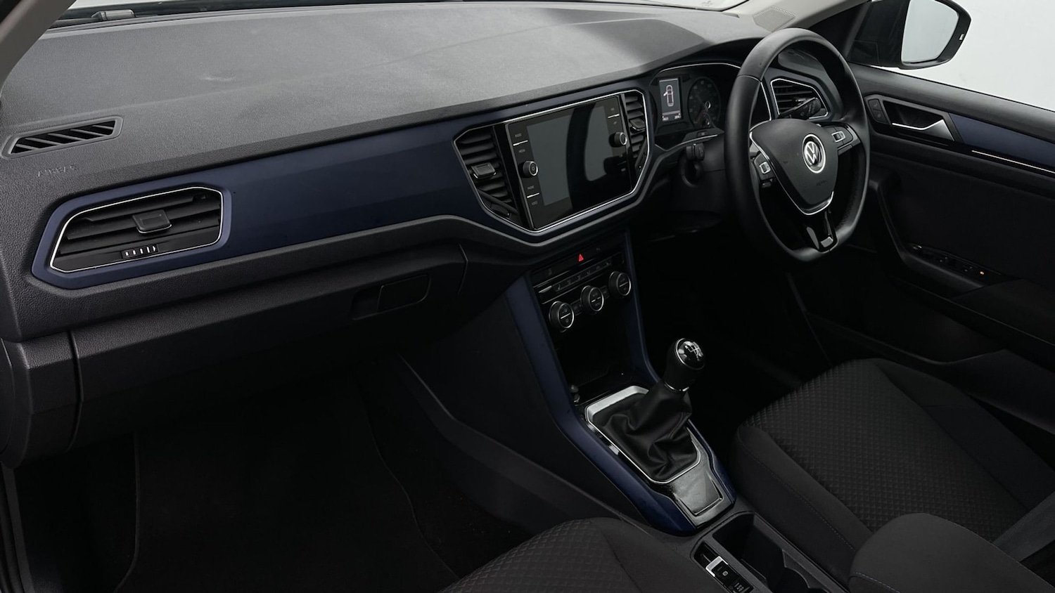 Used Volkswagen T-Roc 2021 for sale - 76750370: Photo 28