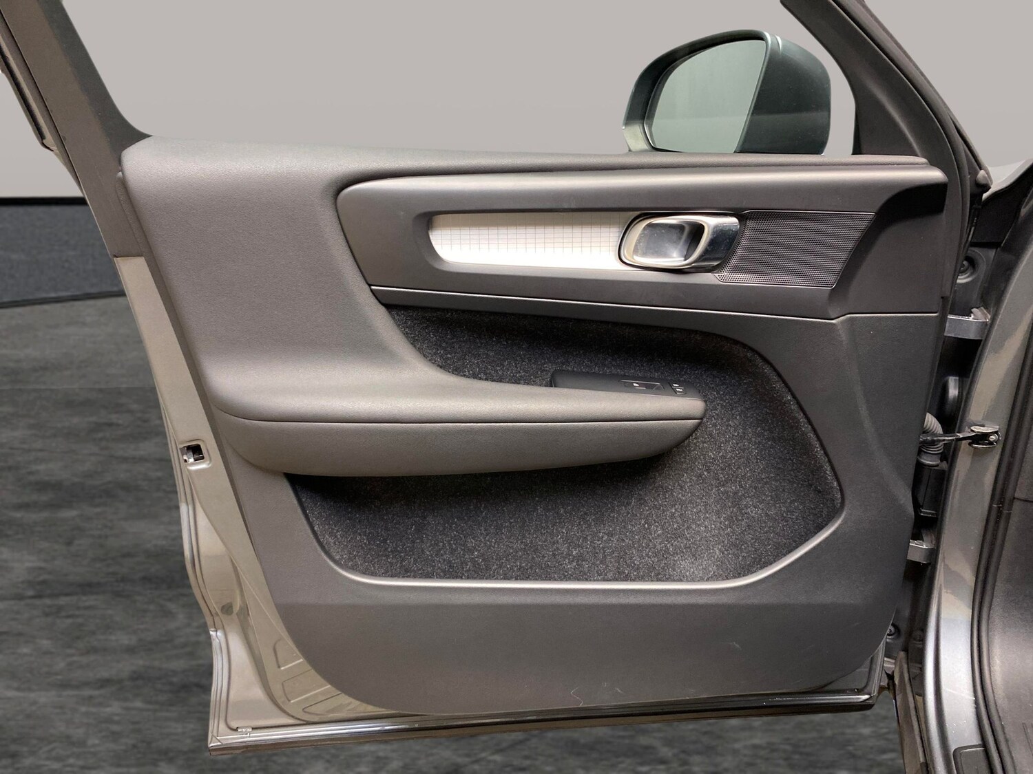 Used Volvo XC40 2019 for sale - 78207334: Photo 24