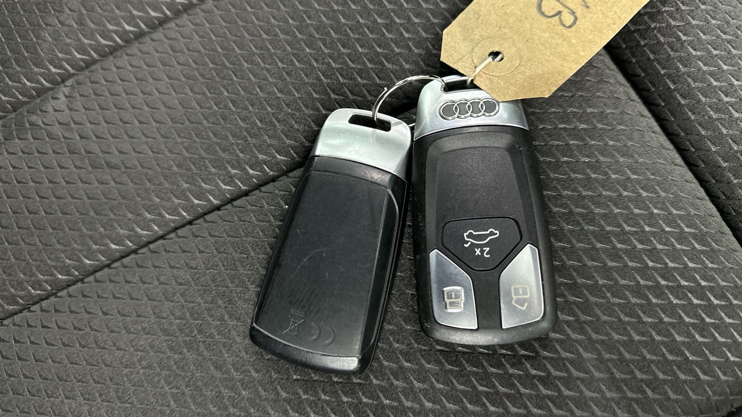 Vehicle 29