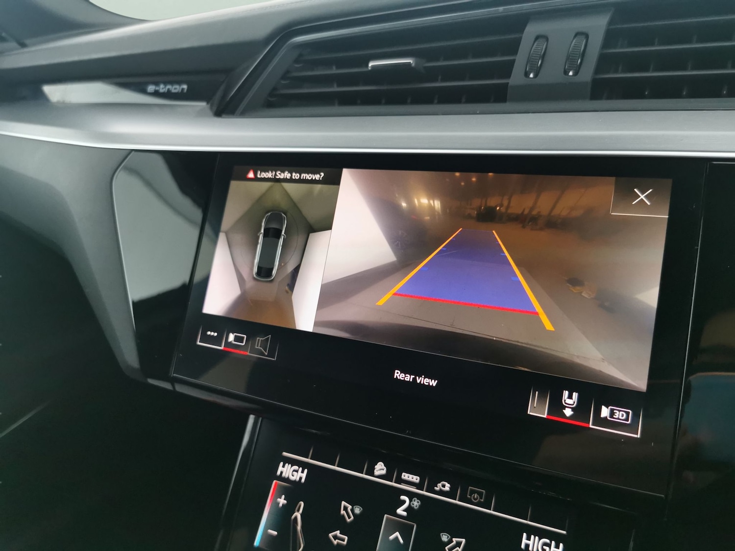 Used Audi e-tron 2022 for sale - 77232687: Photo 6