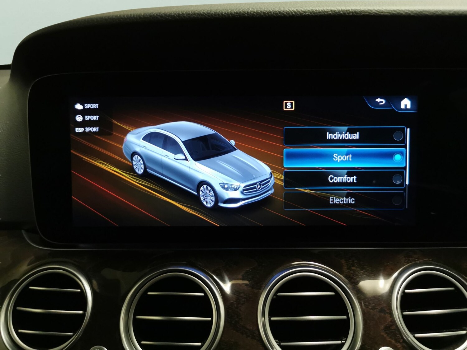 Used Mercedes-Benz E Class 2021 for sale - 77686139: Photo 17