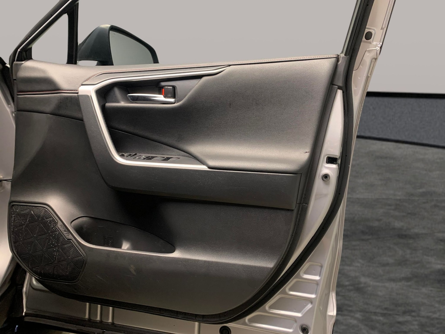 Used Toyota RAV4 2022 for sale - 77558229: Photo 27