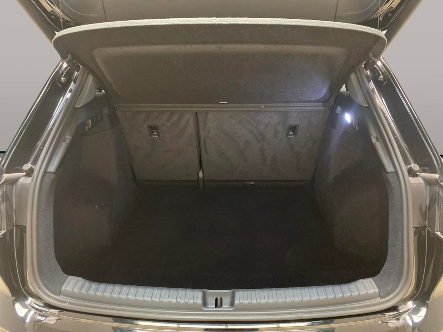 Used Audi Q4 e-tron 2023 for sale - 78218502: Photo 32