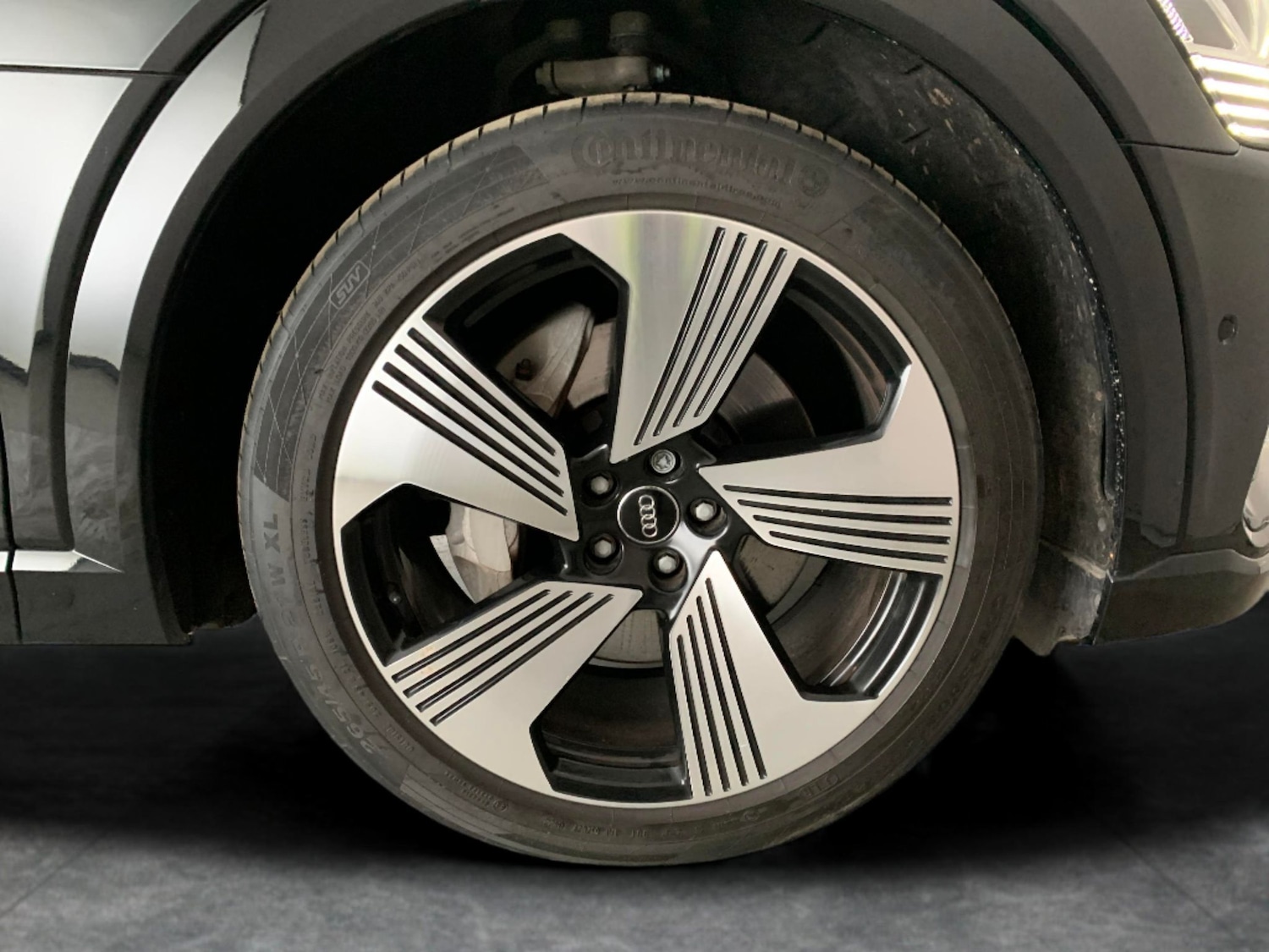 Used Audi e-tron 2021 for sale - 76480077: Photo 30