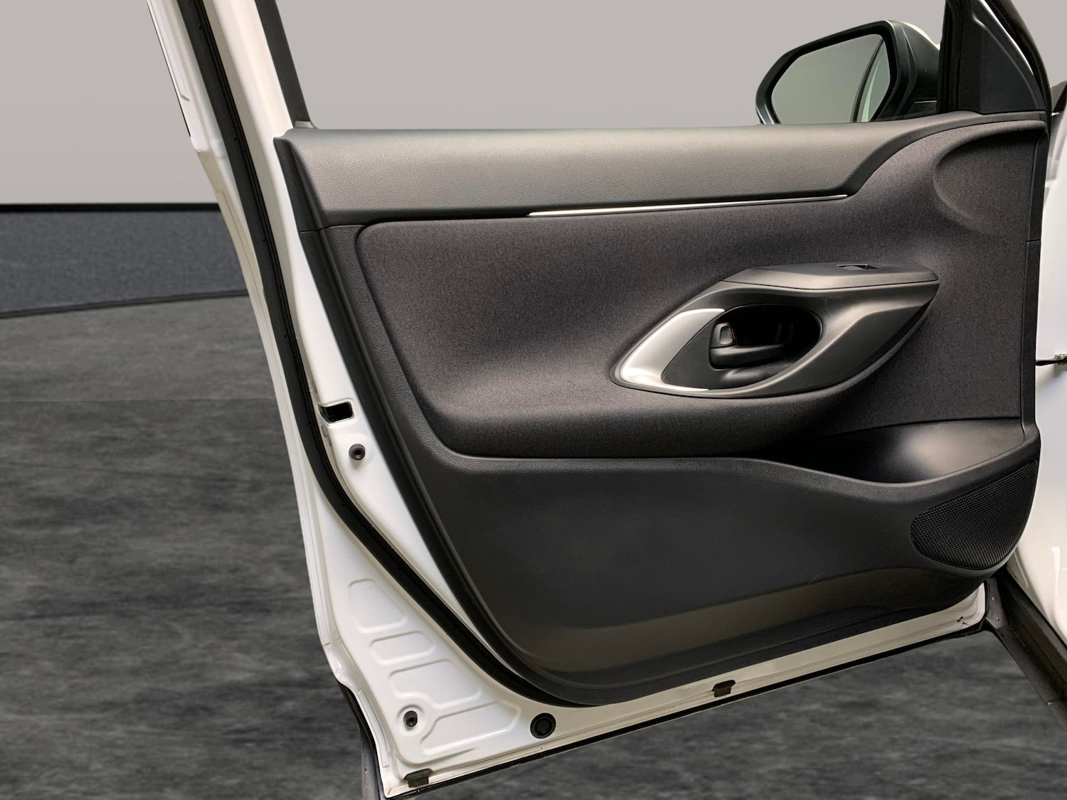 Used Toyota Yaris Cross 2024 for sale - 77392411: Photo 28