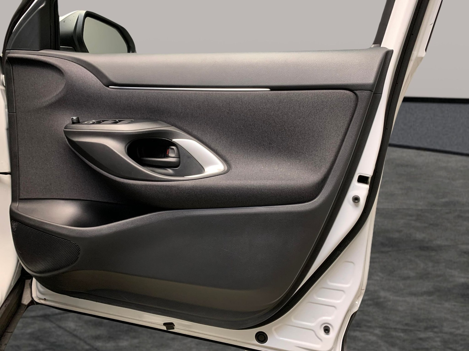 Used Toyota Yaris Cross 2024 for sale - 77392411: Photo 31