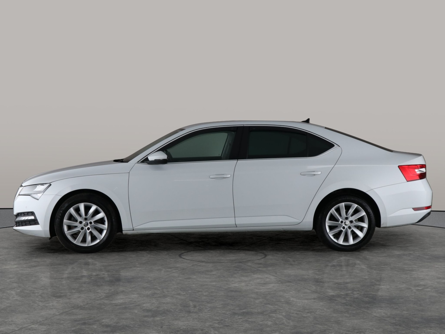 Used Skoda Superb 2021 for sale - 76390383: Photo 17
