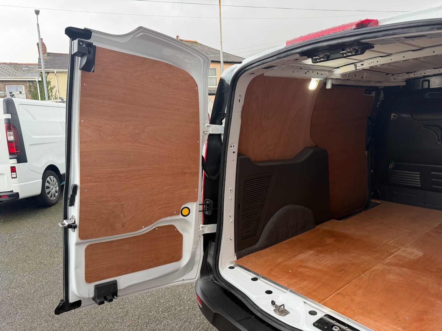 Used Ford Transit Connect 2021 for sale - 77104092: Photo 11