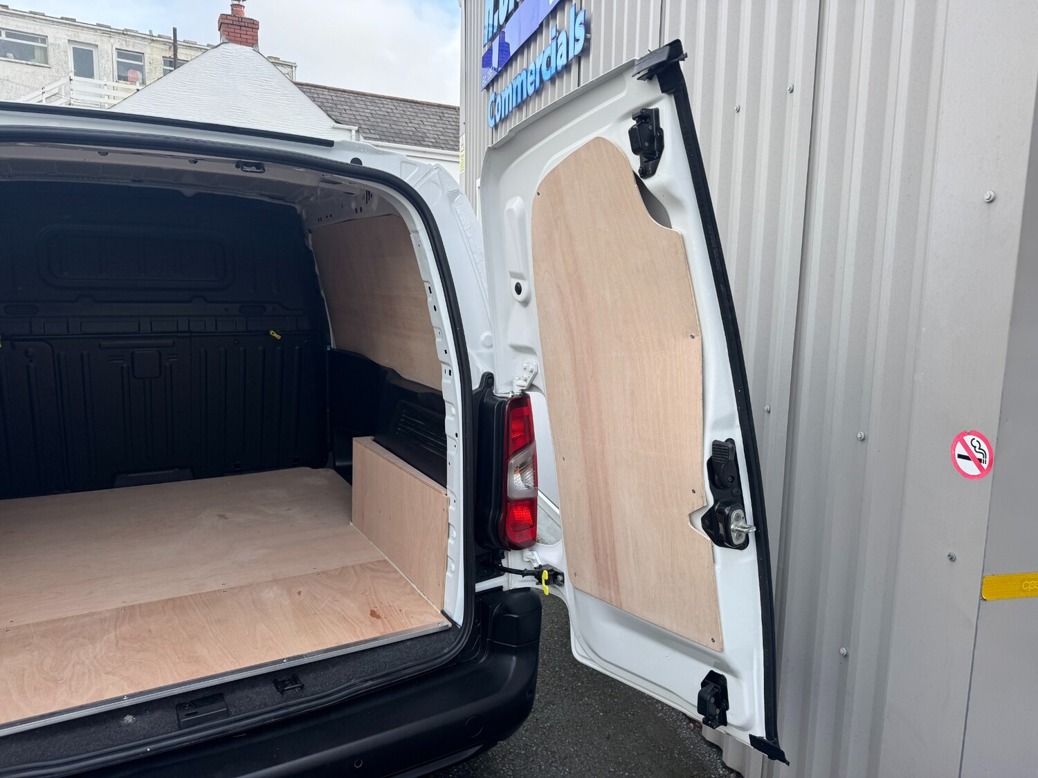 Used Peugeot Partner 2020 for sale - 76198711: Photo 10