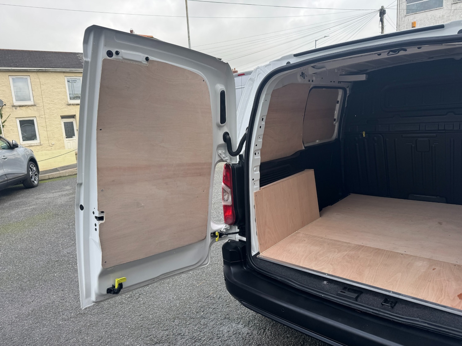 Used Peugeot Partner 2020 for sale - 76198711: Photo 11