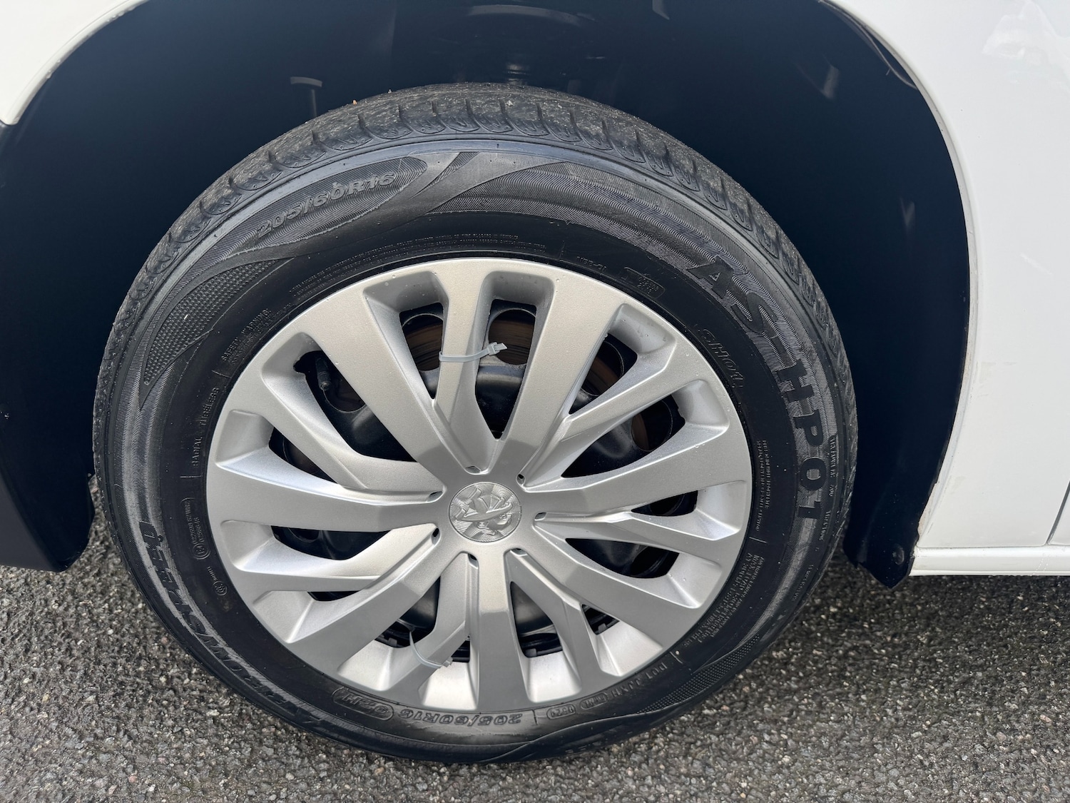 Used Peugeot Partner 2020 for sale - 76198711: Photo 23