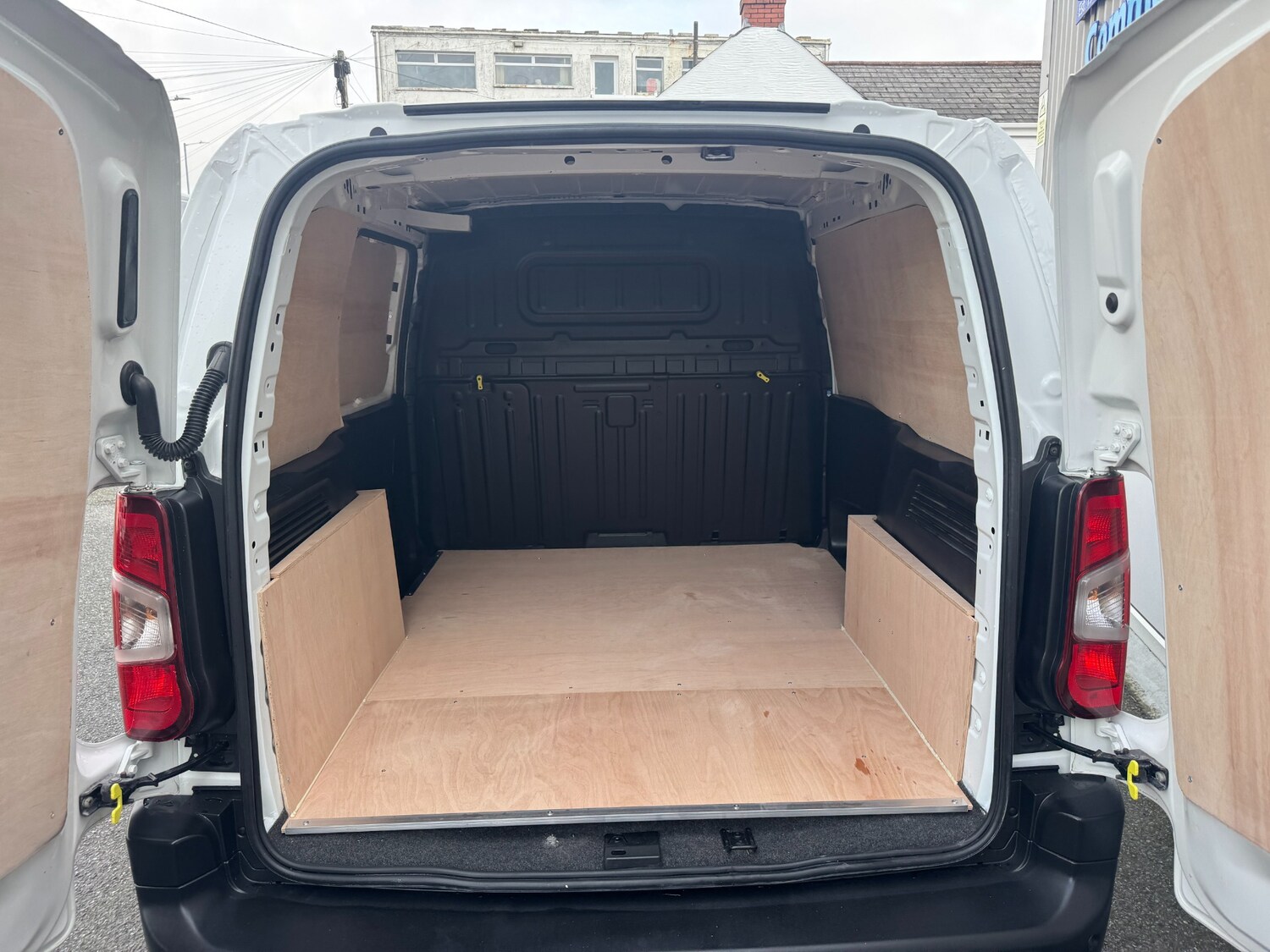 Used Peugeot Partner 2020 for sale - 76198711: Photo 9