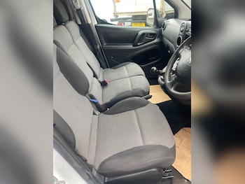 Used Peugeot Partner 2017 for sale - 79515891: Photo