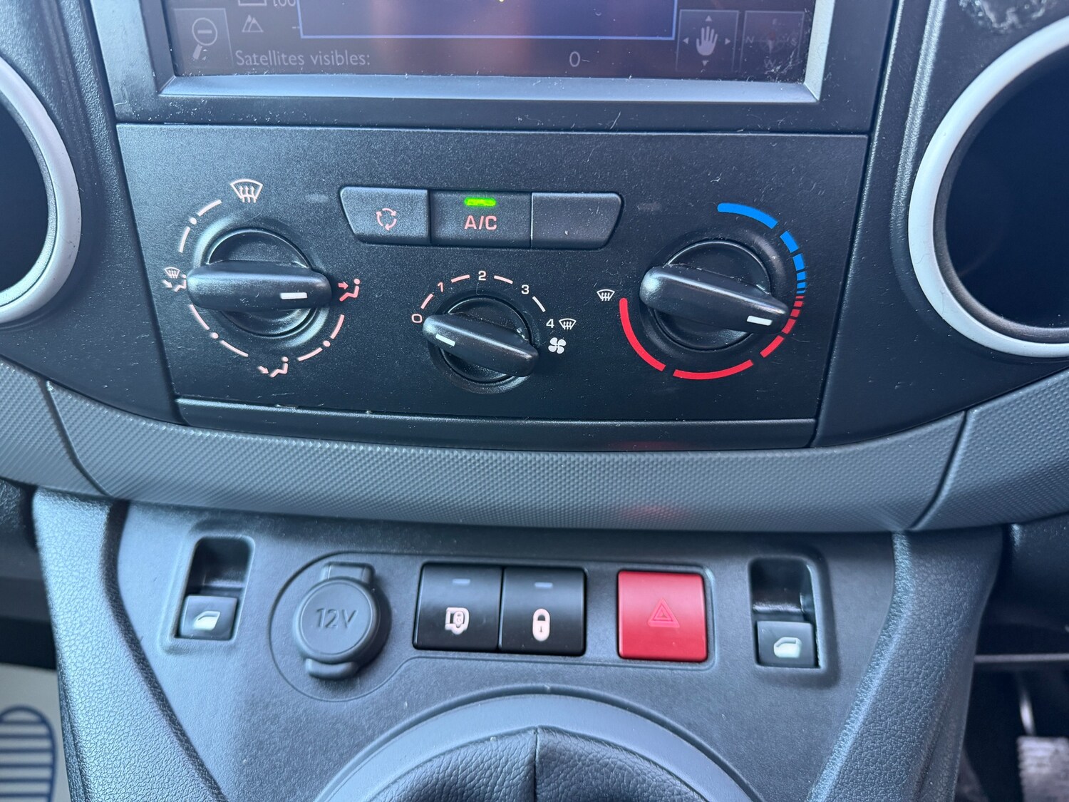 Used Peugeot Partner 2017 for sale - 76705644: Photo 13