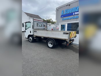 Used Isuzu Other 2017 for sale - 79798872: Photo