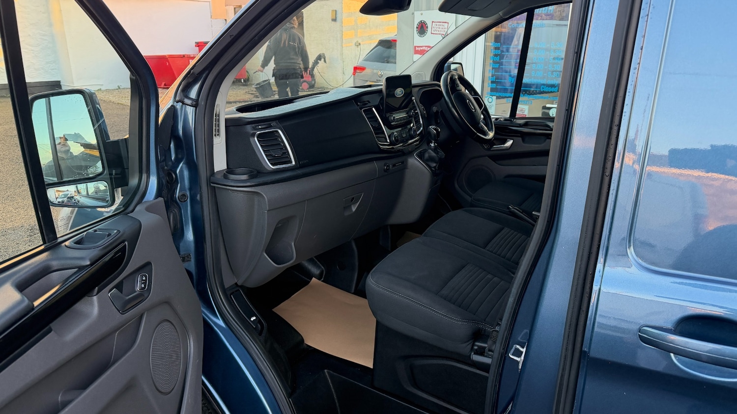 Used Ford Transit Custom 2018 for sale - 76694686: Photo 8