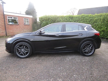 Used Infiniti Q30 2016 for sale - 77230056: Photo