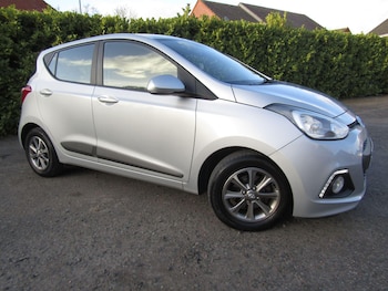 Used Hyundai i10 2016 for sale - 77853100: Photo