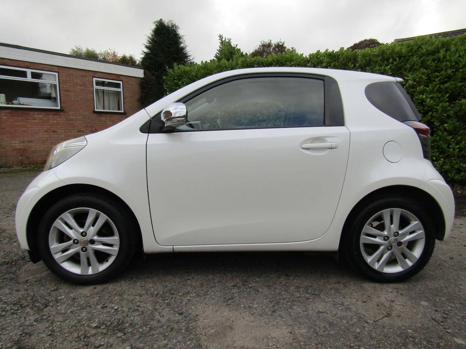 Used Toyota IQ 2009 for sale - 76607332: Photo 4