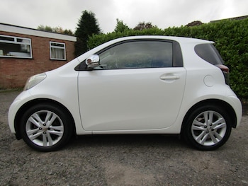 Used Toyota IQ 2009 for sale - 76607332: Photo