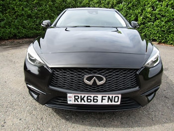 Used Infiniti Q30 2016 for sale - 75729753: Photo