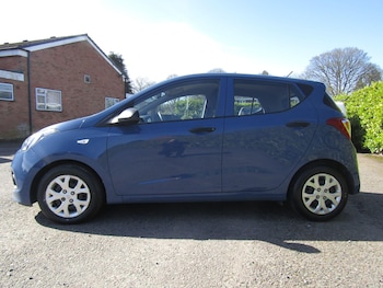 Used Hyundai i10 2014 for sale - 77809051: Photo