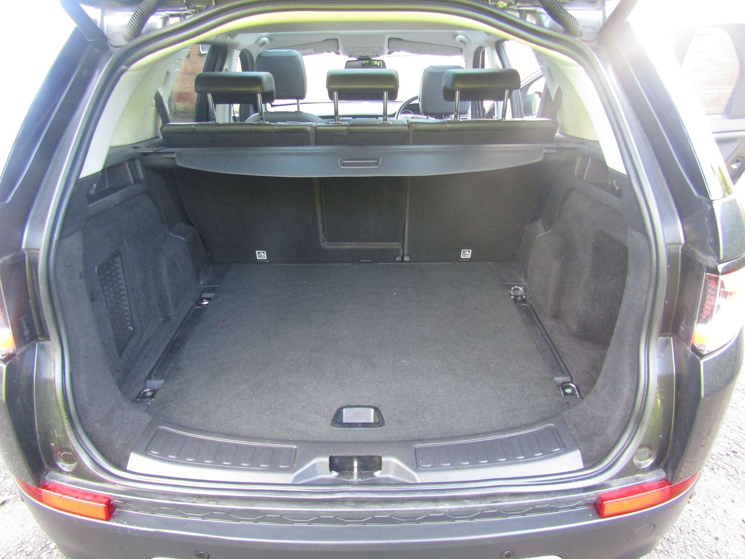 Used Land Rover Discovery Sport 2017 for sale - 76735064: Photo 15