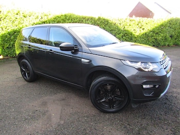 Used Land Rover Discovery Sport 2017 for sale - 76735064: Photo