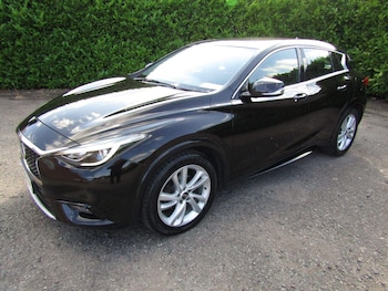 Used Infiniti Q30 2016 for sale - 79453653: Photo