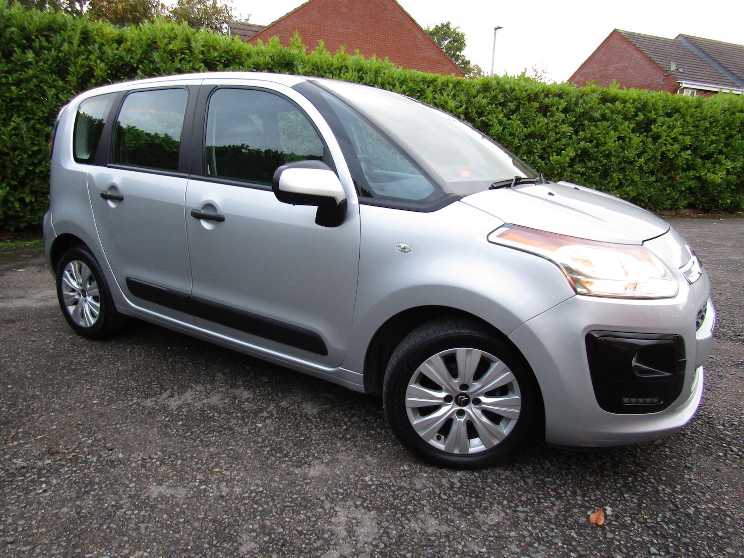 Used Citroen C3 Picasso 2015 for sale - 76371561: Photo 1