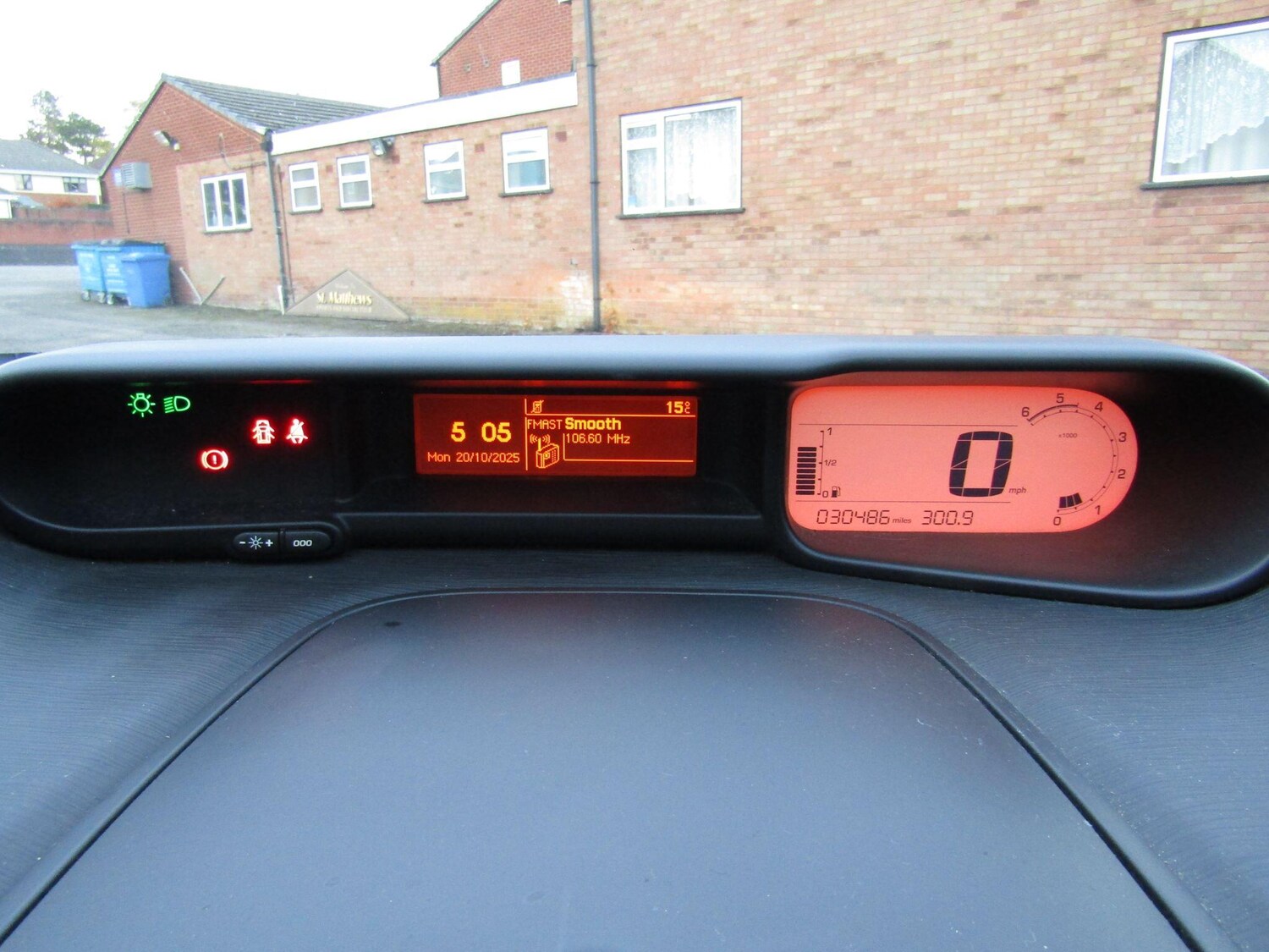 Used Citroen C3 Picasso 2015 for sale - 76371561: Photo 13
