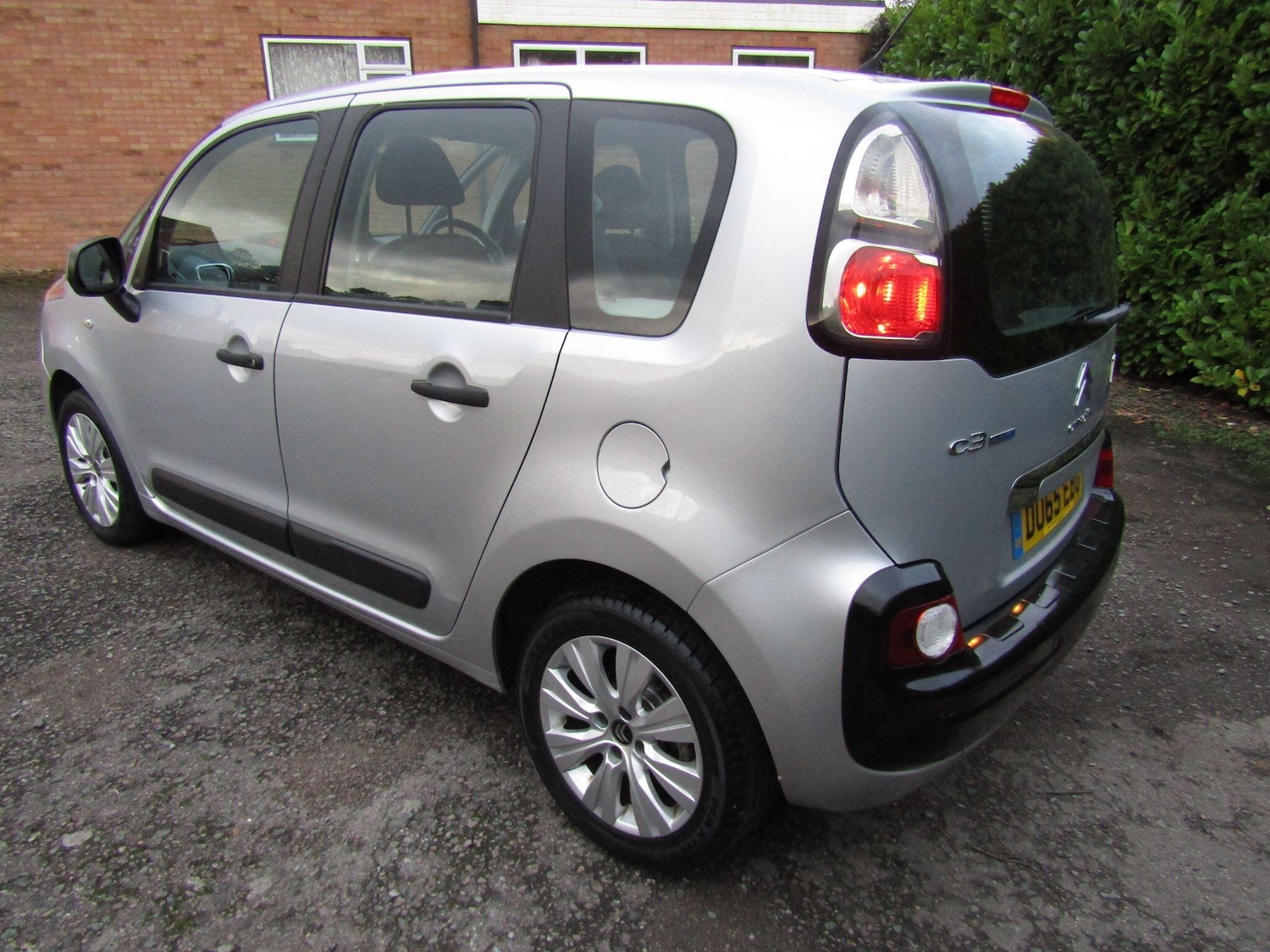 Used Citroen C3 Picasso 2015 for sale - 76371561: Photo 5