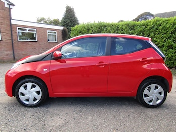 Used Toyota AYGO 2017 for sale - 76094429: Photo 4