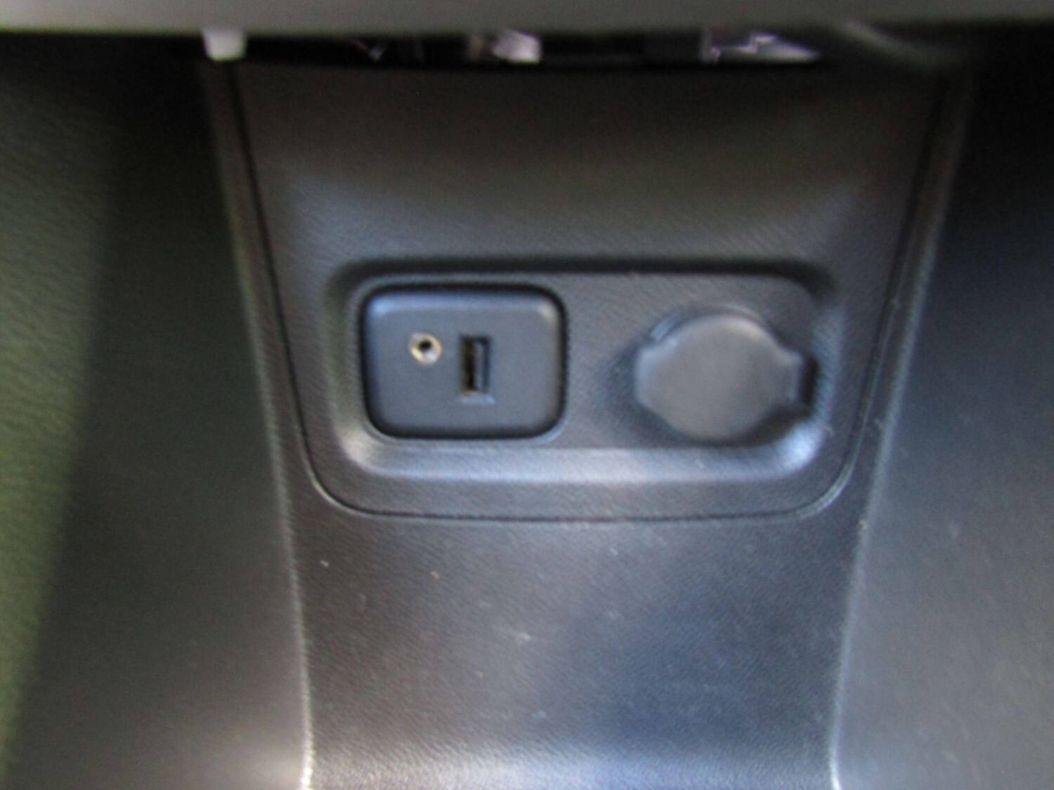 Used Vauxhall Viva 2015 for sale - 76072954: Photo 16