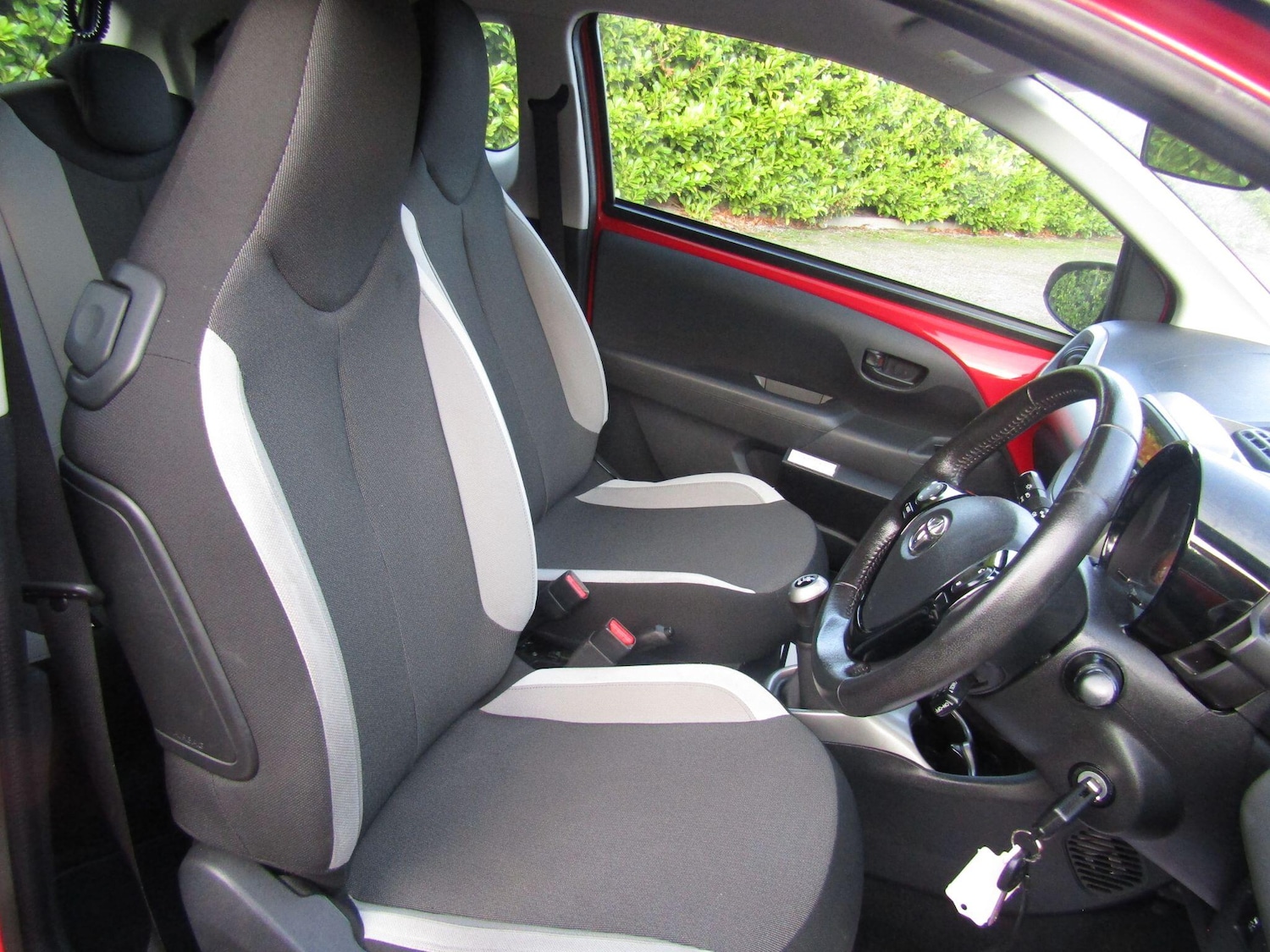 Used Toyota AYGO 2015 for sale - 76573719: Photo 10