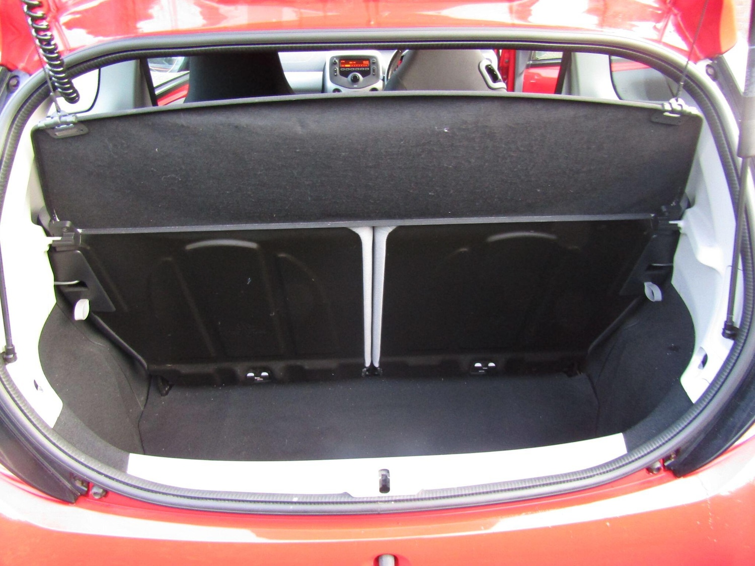 Used Toyota AYGO 2015 for sale - 76573719: Photo 12