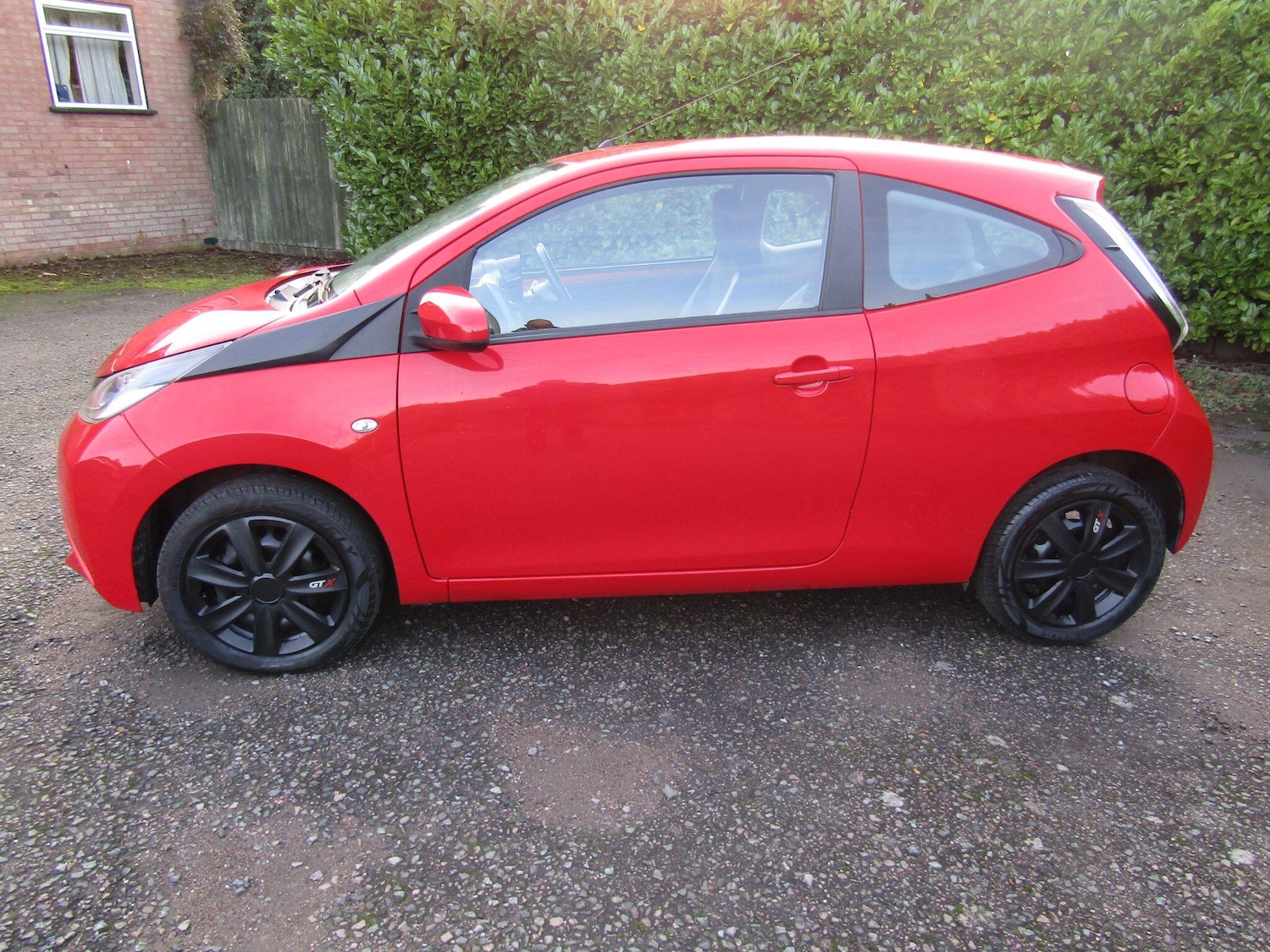 Used Toyota AYGO 2015 for sale - 76573719: Photo 4