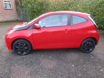 Used Toyota AYGO 2015 for sale - 76573719: Photo