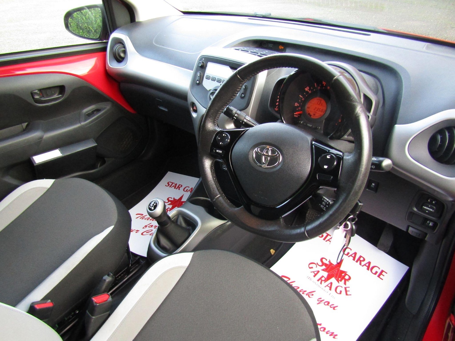Used Toyota AYGO 2015 for sale - 76573719: Photo 9