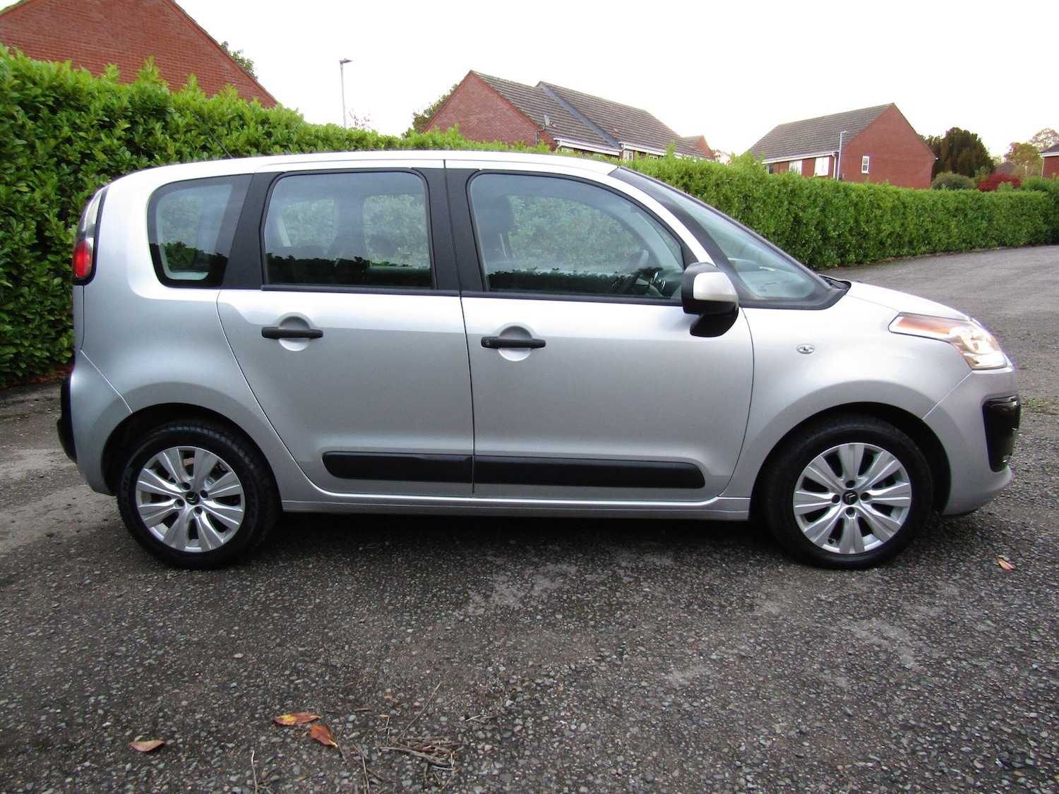 Used Citroen C3 Picasso 2015 for sale - 76995230: Photo 8