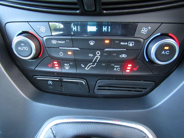 Used Ford C-Max 2017 for sale - 76227385: Photo 17