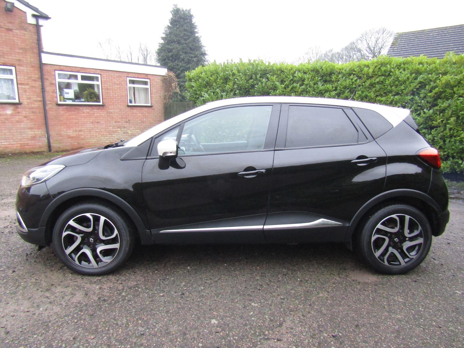 Used Renault Captur for sale - 77175157: Photo 5
