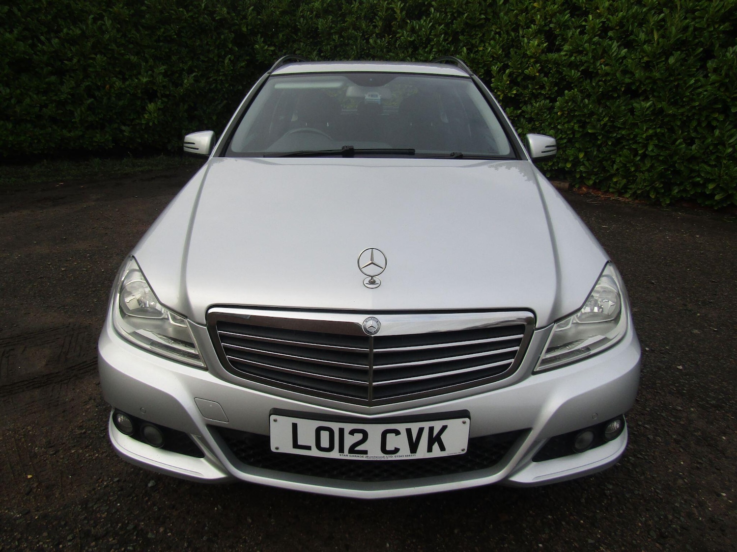 Used Mercedes-Benz C Class 2012 for sale - 76607233: Photo 2