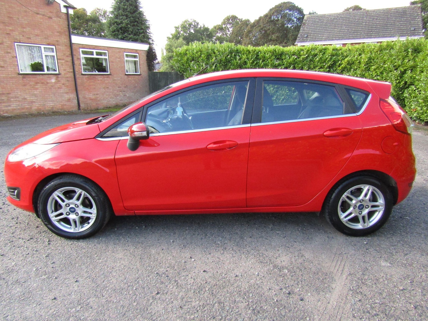 Used Ford Fiesta 2013 for sale - 76318049: Photo 5