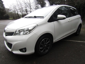 Used Toyota Yaris 2012 for sale - 77230028: Photo