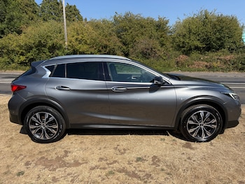 Used Infiniti QX30 2018 for sale - 79483640: Photo