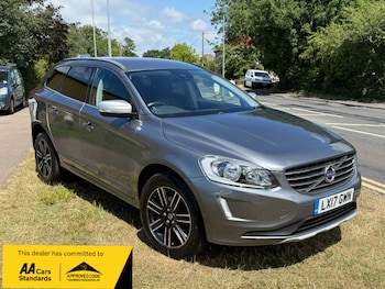 Used Volvo XC60 2017 for sale - 79057518: Photo
