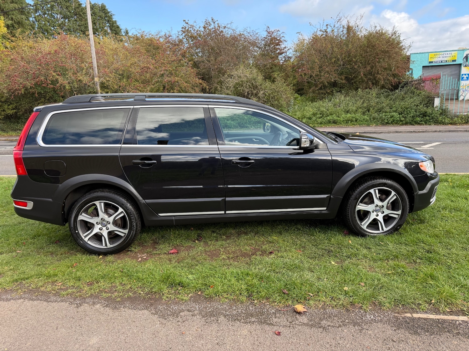 Used Volvo XC70 2013 for sale - 76344330: Photo 4